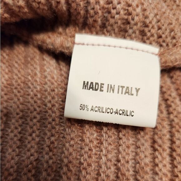 Luca Vanucci colorblock pullover sweater. - Picture 9 of 11